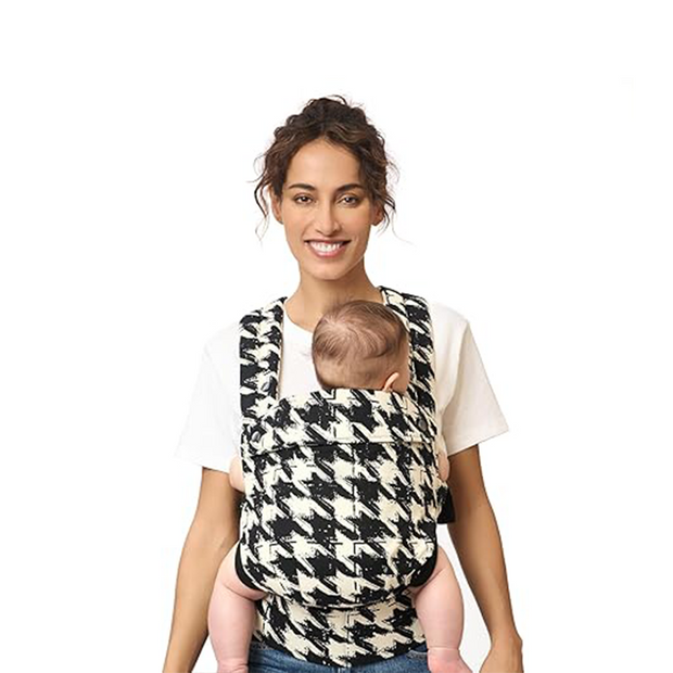 Breathable mesh baby carriers are suitable for babies weighing 7-44 pounds