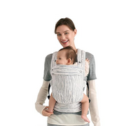 Breathable mesh baby carriers are suitable for babies weighing 7-44 pounds